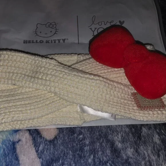 Love Your Melon X Sanrio Headband NWOT - Picture 2 of 2